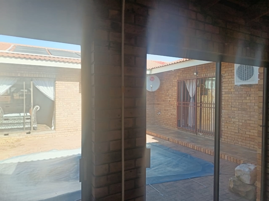3 Bedroom Property for Sale in Minerva Gardens Northern Cape
